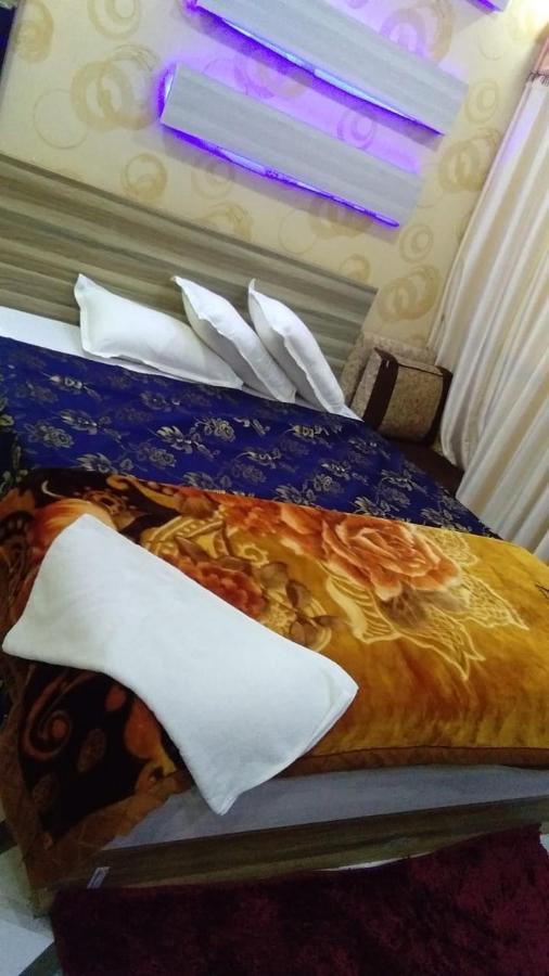 Hotel Rajmahal Tarapith Luaran gambar